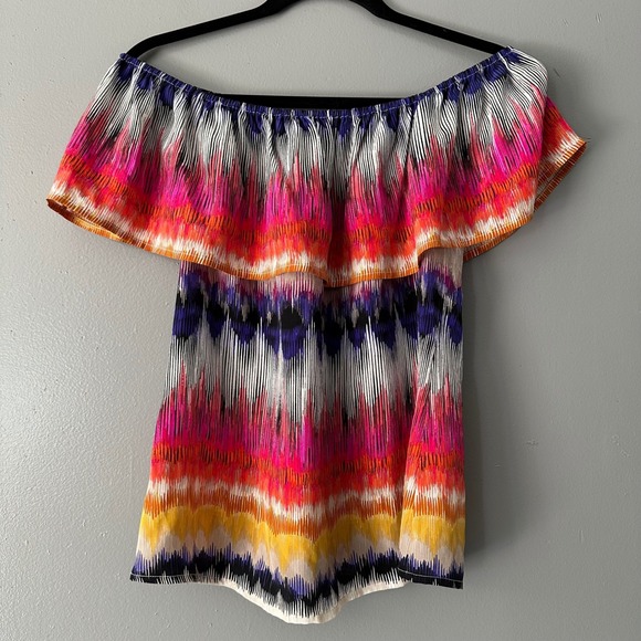 Trina Turk 100% Silk Watercolor Off the Shoulder Blouse XS - Picture 8 of 8